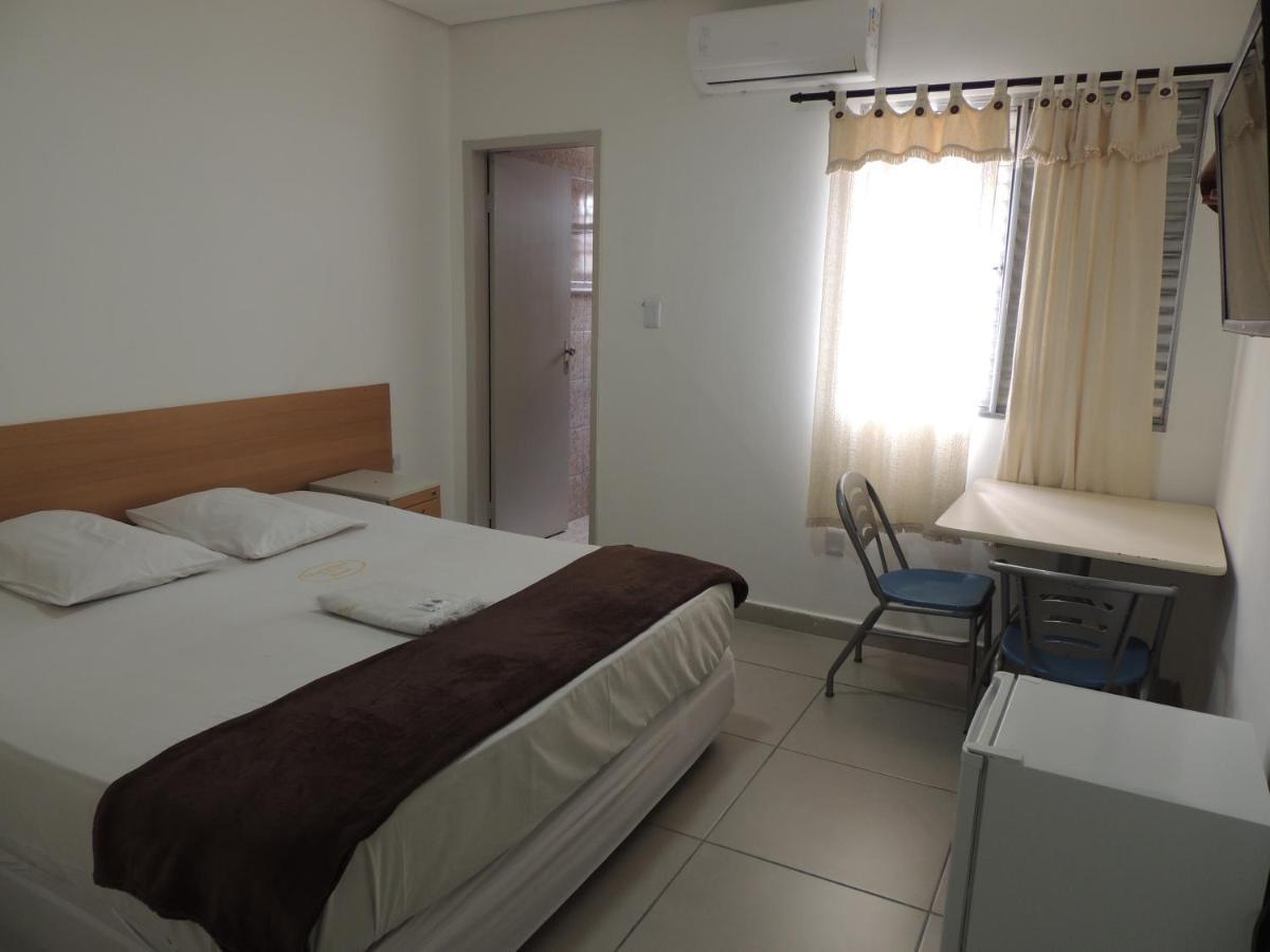 Hotel Ourinhos - Centro De Sao Paulo - Proximo 25 De Marco E Bras Экстерьер фото